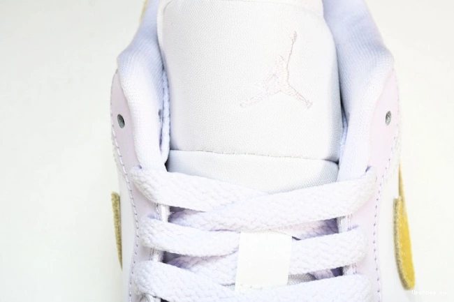 Grape Barely 1 DC0774-501 Low Jordan 0708